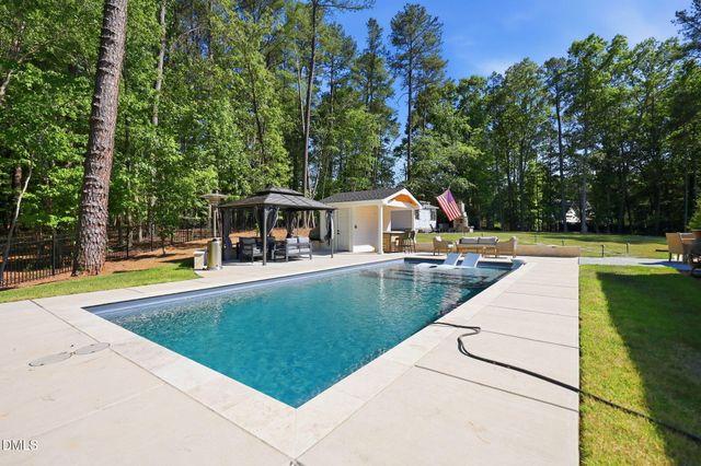 1016 High Trail Court, Wake Forest, NC 27587