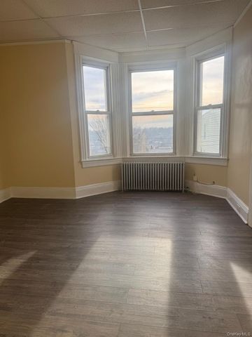 141 Voss Avenue, Yonkers, NY 10703