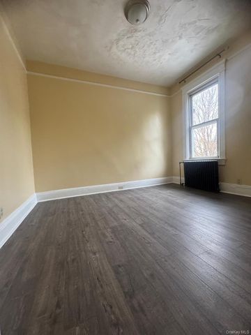 141 Voss Avenue, Yonkers, NY 10703