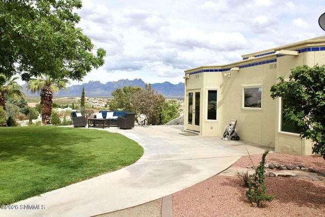 2330 Stagecoach Drive, Las Cruces, NM 88011