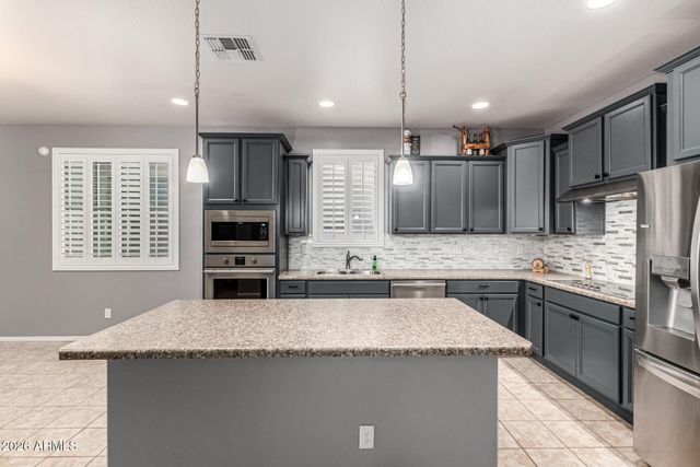 18431 W WILLIAMS Road, Surprise, AZ 85387