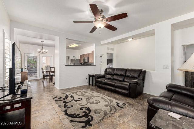 8517 E LINDNER Avenue, Mesa, AZ 85209