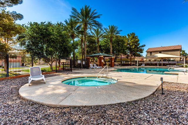 8517 E LINDNER Avenue, Mesa, AZ 85209