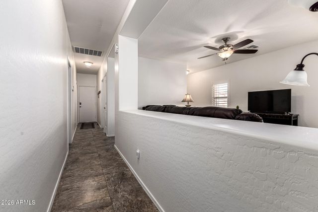 8517 E LINDNER Avenue, Mesa, AZ 85209