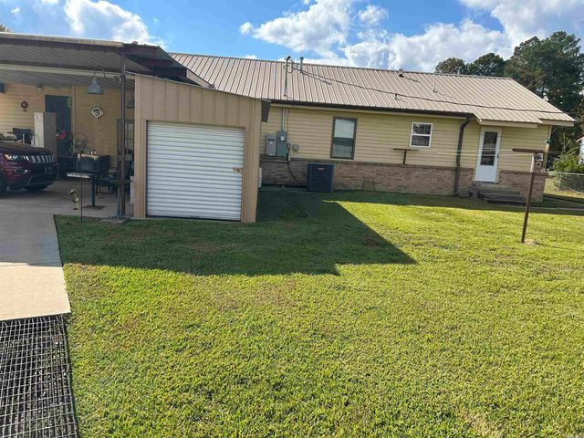228 E Ingram, E. Camden, AR 71701