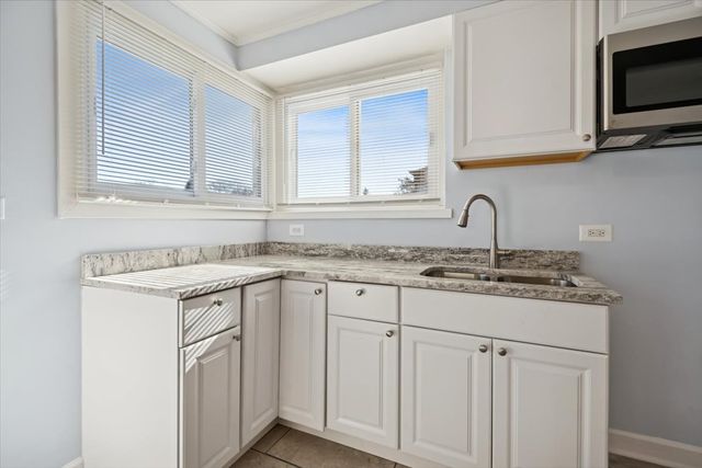 12538 S Justine Street, Calumet Park, IL 60827