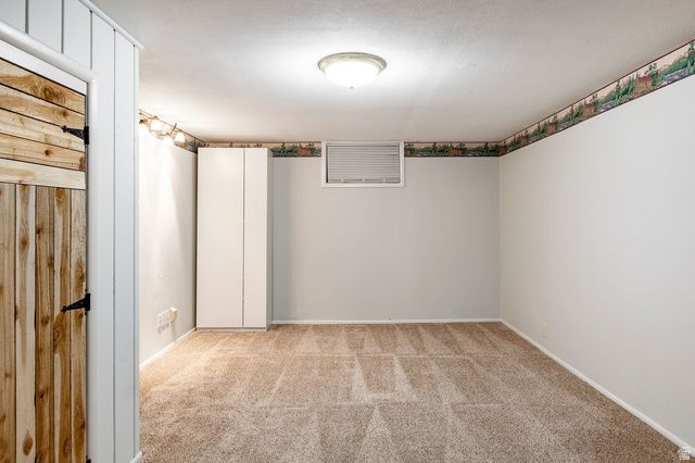 1371 E 8600 S, Sandy, UT 84093