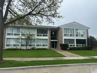 150 Bird Avenue 25, Birmingham, MI 48009
