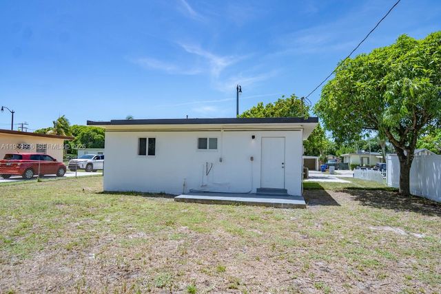 2625 NW 10th St, Pompano Beach, FL 33069