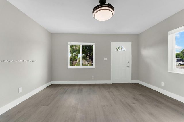 2625 NW 10th St, Pompano Beach, FL 33069