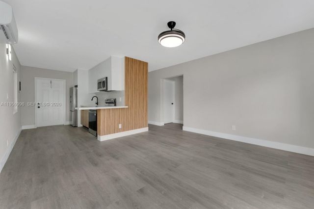 2625 NW 10th St, Pompano Beach, FL 33069