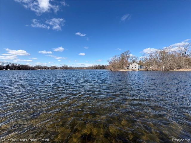 1812 Luneta Court, Commerce Twp, MI 48382
