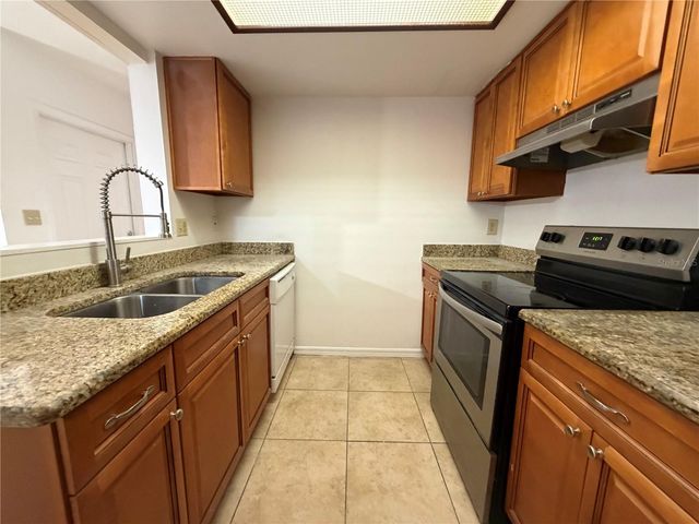 960 SW 55 TERRACE, Gainesville, FL 32607