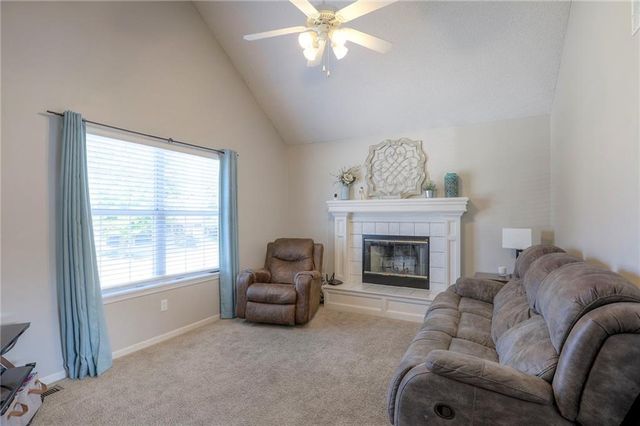 18909 E 12th Terrace, Independence, MO 64057