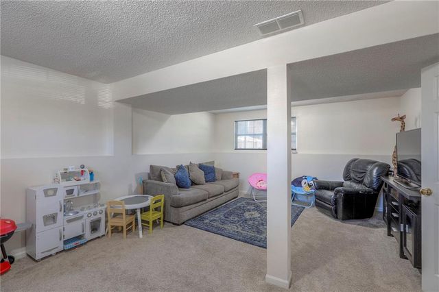 18909 E 12th Terrace, Independence, MO 64057