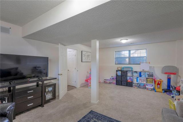 18909 E 12th Terrace, Independence, MO 64057