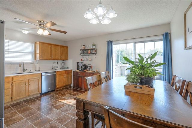 18909 E 12th Terrace, Independence, MO 64057