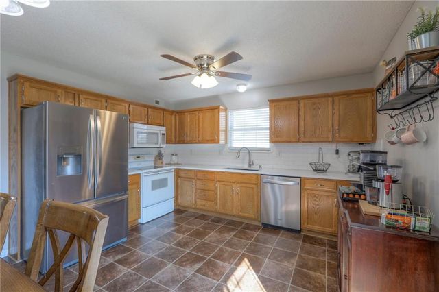 18909 E 12th Terrace, Independence, MO 64057