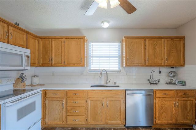 18909 E 12th Terrace, Independence, MO 64057