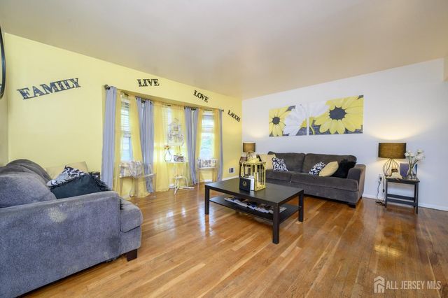 95 Balch Avenue, Piscataway, NJ 08854