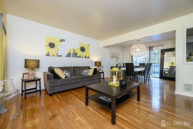 95 Balch Avenue, Piscataway, NJ 08854