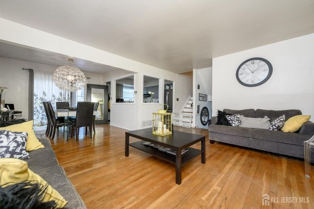 95 Balch Avenue, Piscataway, NJ 08854
