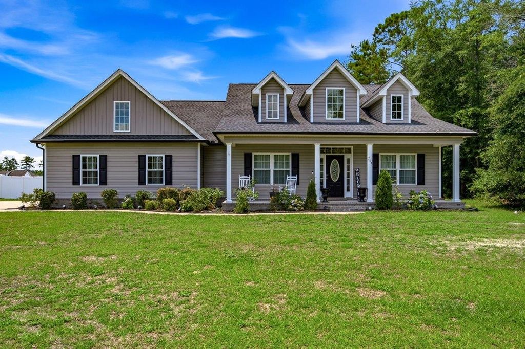 2117 Kara Dr., Conway, SC 29527