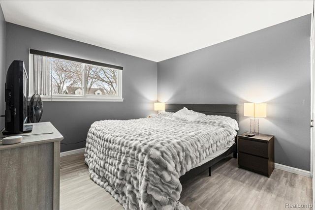 3947 Percy King Road, Waterford Charter Township, MI 48329