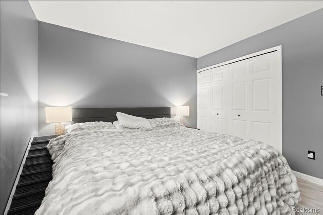 3947 Percy King Road, Waterford Charter Township, MI 48329