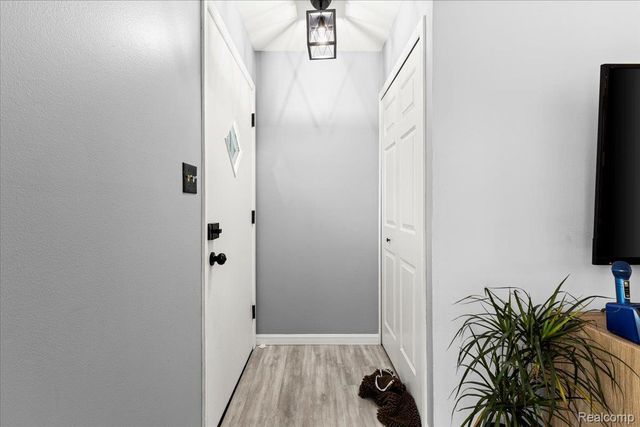 3947 Percy King Road, Waterford Charter Township, MI 48329