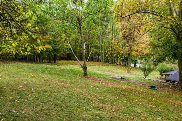 5320 Doc Bailey Rd., Cross Lanes, WV 25313