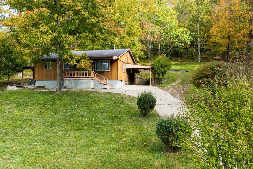 5320 Doc Bailey Rd., Cross Lanes, WV 25313