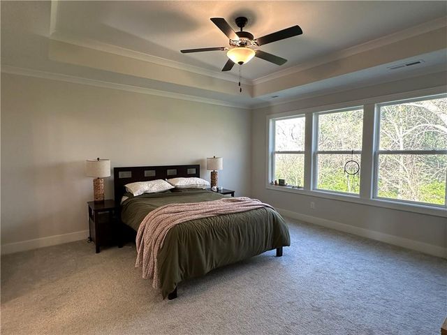 3117 SW Arbor Tree Drive, Lee's Summit, MO 64082