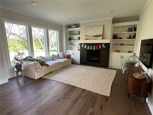 3117 SW Arbor Tree Drive, Lee's Summit, MO 64082