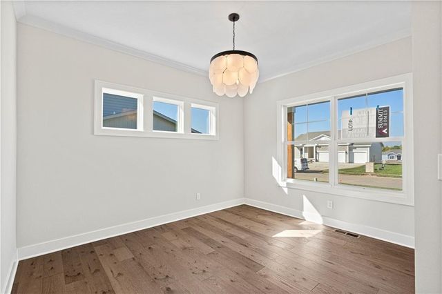 3117 SW Arbor Tree Drive, Lee's Summit, MO 64082