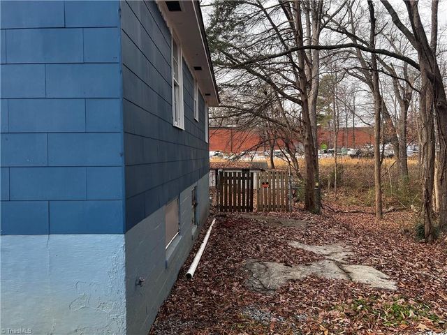 2106 Shore Street, High Point, NC 27263