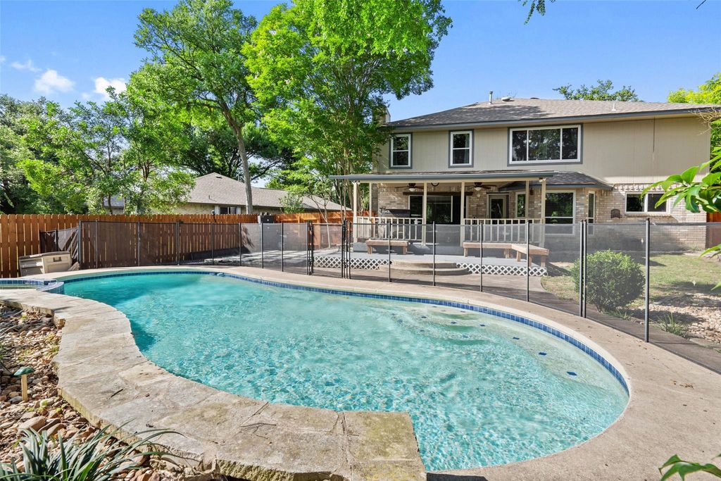809 Setting Sun CT, Pflugerville, TX 78660
