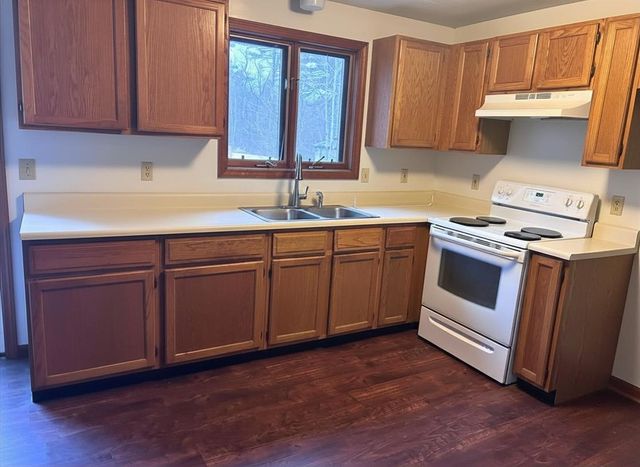 353 Goboro Road, Epsom, NH 03234