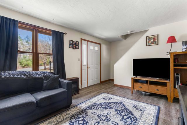353 Goboro Road, Epsom, NH 03234
