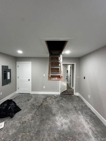 2700 S Belair, Pine Bluff, AR 71601