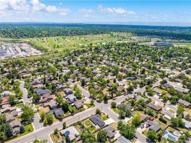 402 Ursula St, Aurora, CO 80011
