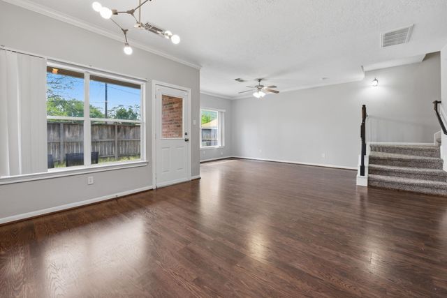 5227 Brinkman Court, Houston, TX 77091