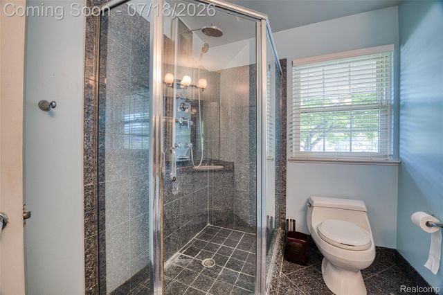 7482 Sheffield, West Bloomfield Charter Township, MI 48322