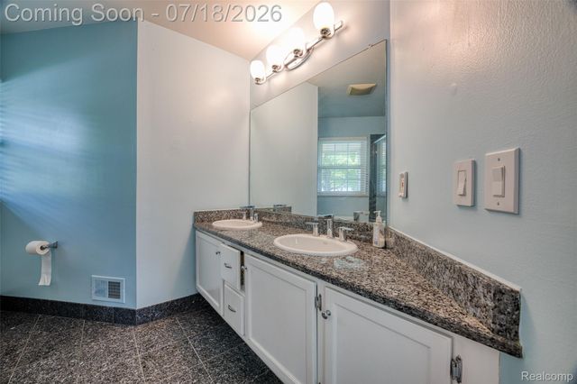 7482 Sheffield, West Bloomfield Charter Township, MI 48322