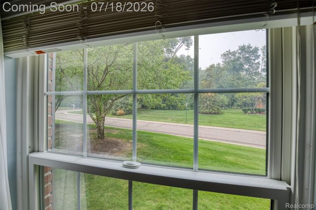 7482 Sheffield, West Bloomfield Charter Township, MI 48322
