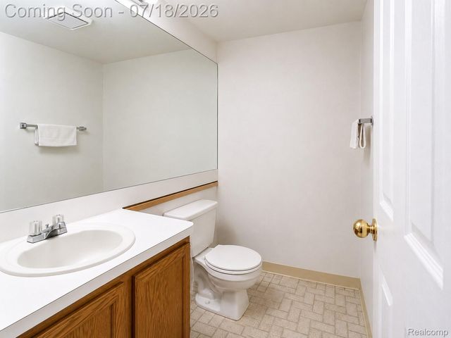 7482 Sheffield, West Bloomfield Charter Township, MI 48322