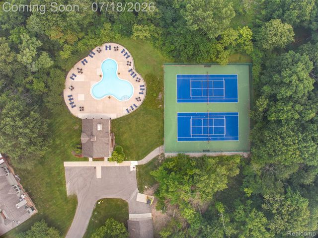 7482 Sheffield, West Bloomfield Charter Township, MI 48322