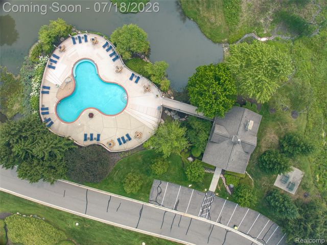 7482 Sheffield, West Bloomfield Charter Township, MI 48322