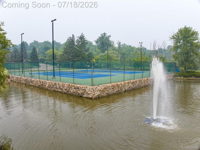 7482 Sheffield, West Bloomfield Charter Township, MI 48322