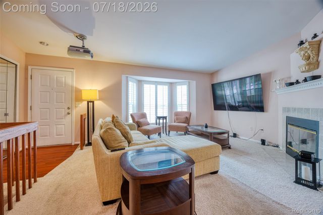 7482 Sheffield, West Bloomfield Charter Township, MI 48322